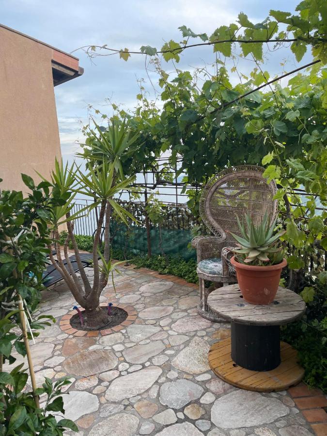 The Secret Garden Vila Forza dʼAgro Exterior foto