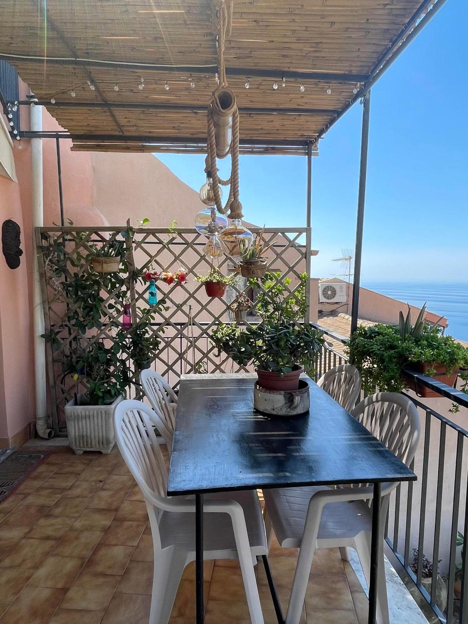 The Secret Garden Vila Forza dʼAgro Exterior foto